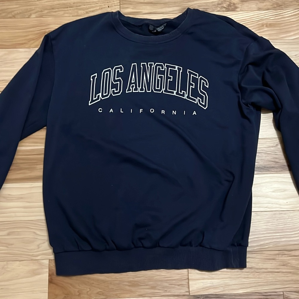 Los Angeles blue sweater